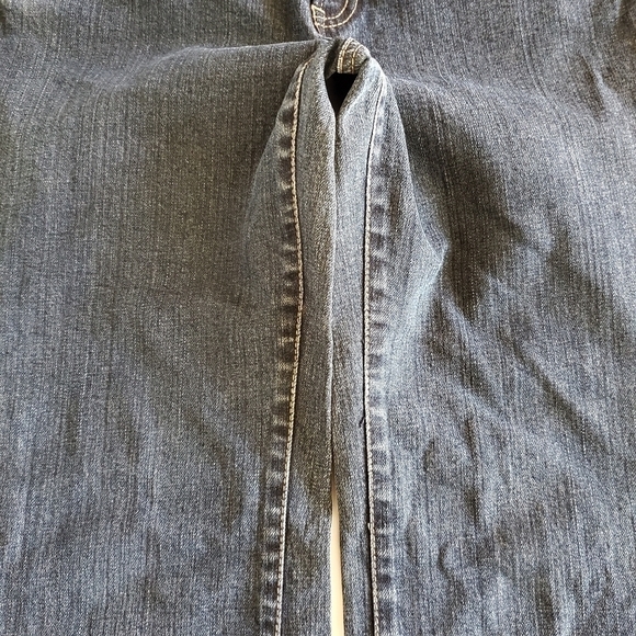 7160 * Ann Taylor Loft Slim Boot Jeans Dark Wash Denim Size 6P - Picture 5 of 13